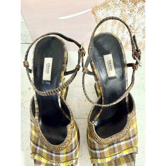 Prada Plaid Ankle Strap Wedge Sandals With Lizard Trim Yellow/Tan Women's 37/6.5 - Picture 4 of 8